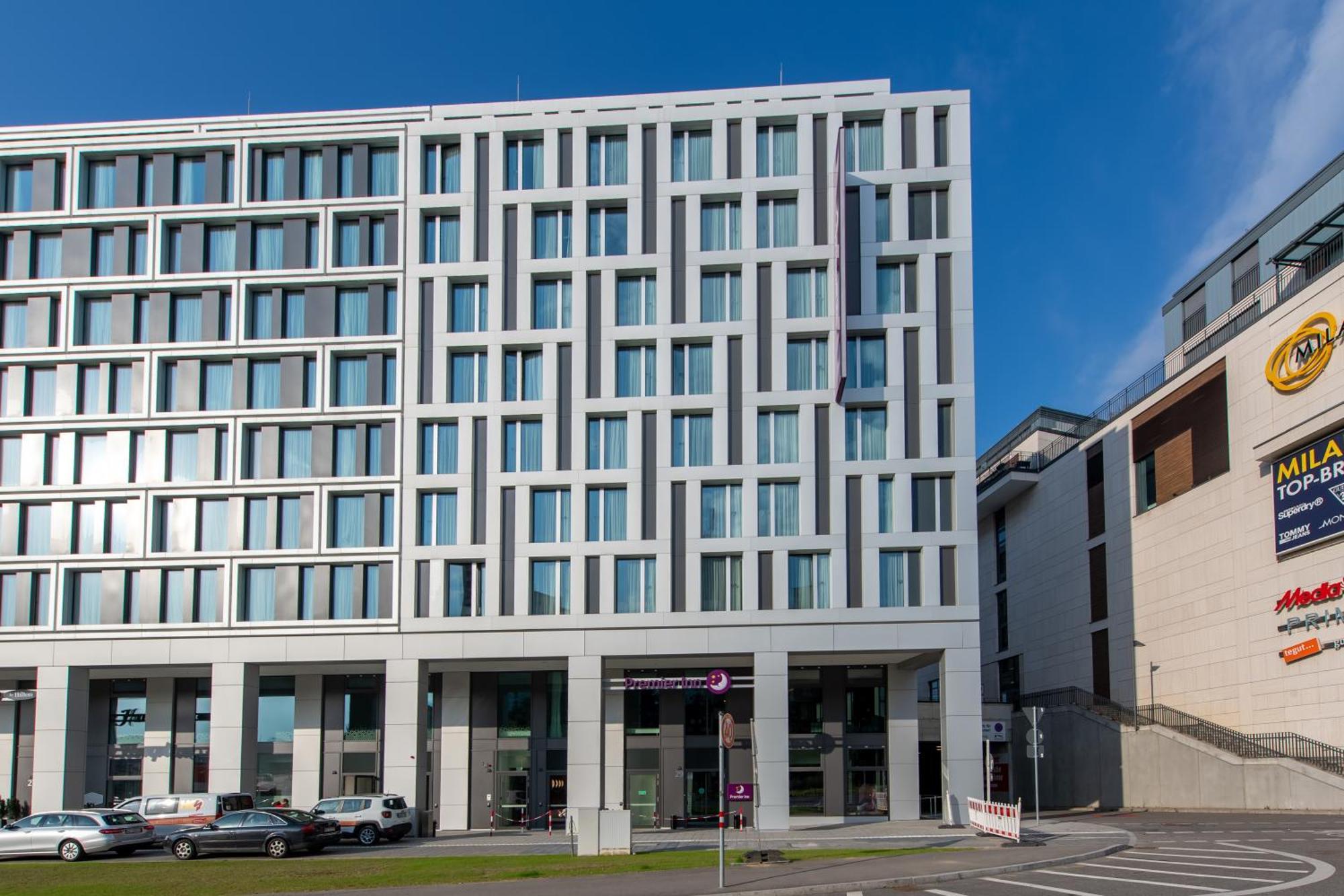 Premier Inn Stuttgart City Centre Exterior foto